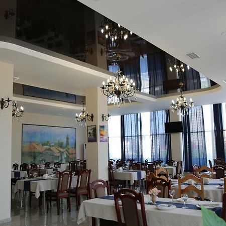 Hotel 725 B Batumi Eksteriør billede