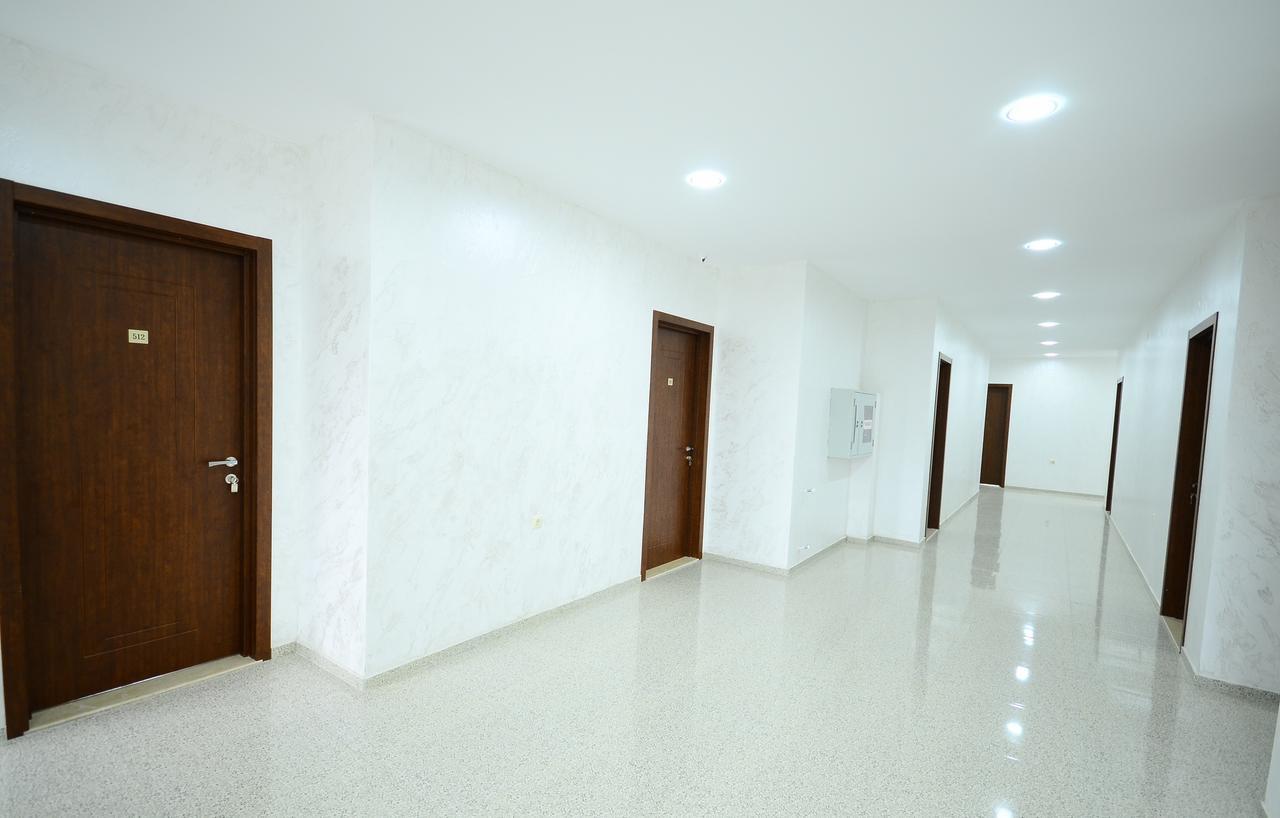 Hotel 725 B Batumi Eksteriør billede
