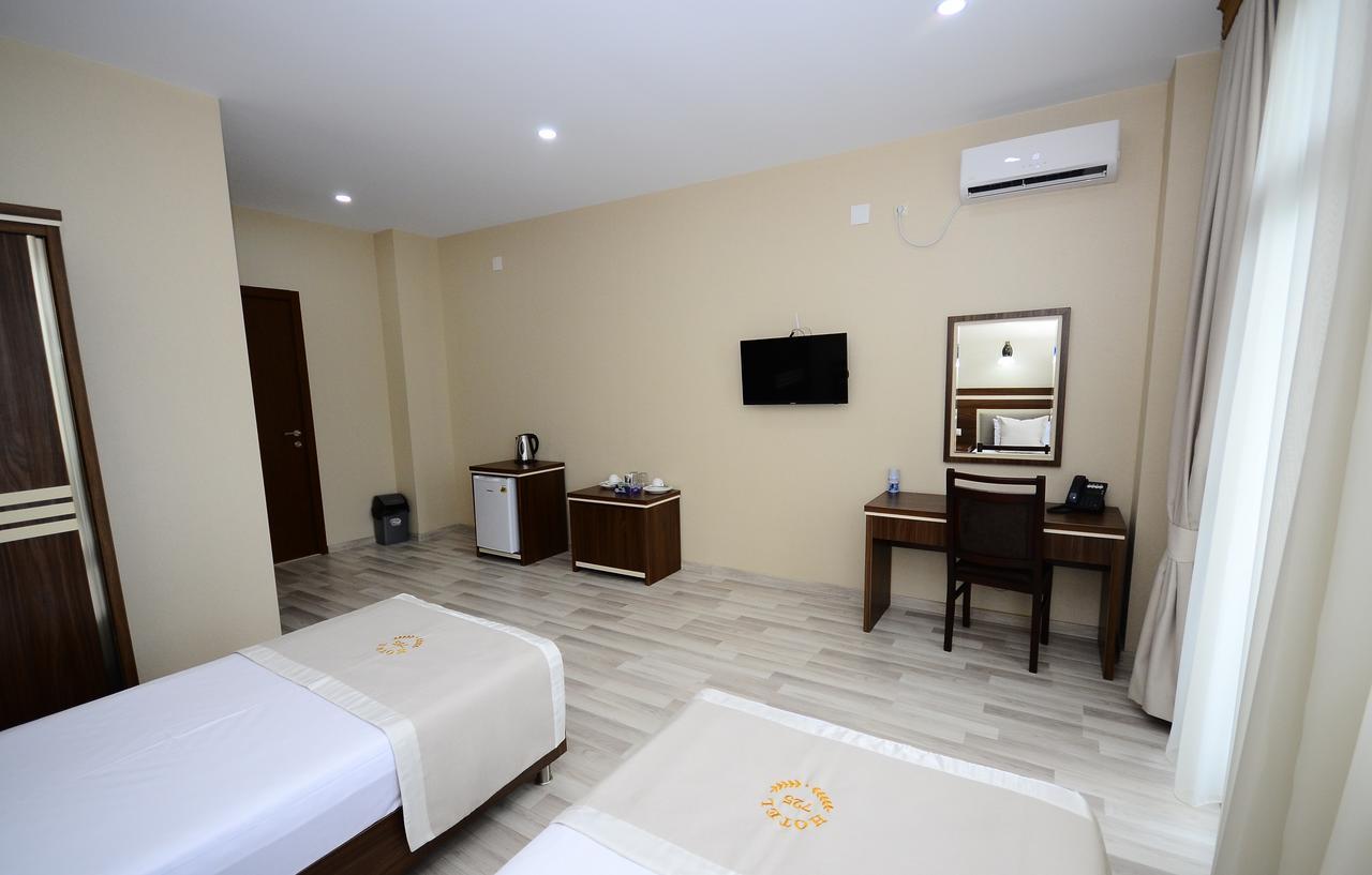 Hotel 725 B Batumi Eksteriør billede