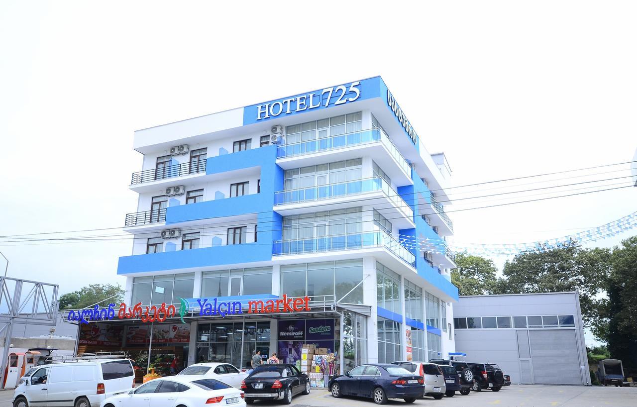Hotel 725 B Batumi Eksteriør billede