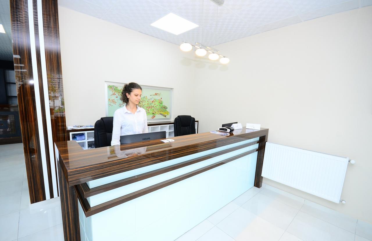 Hotel 725 B Batumi Eksteriør billede
