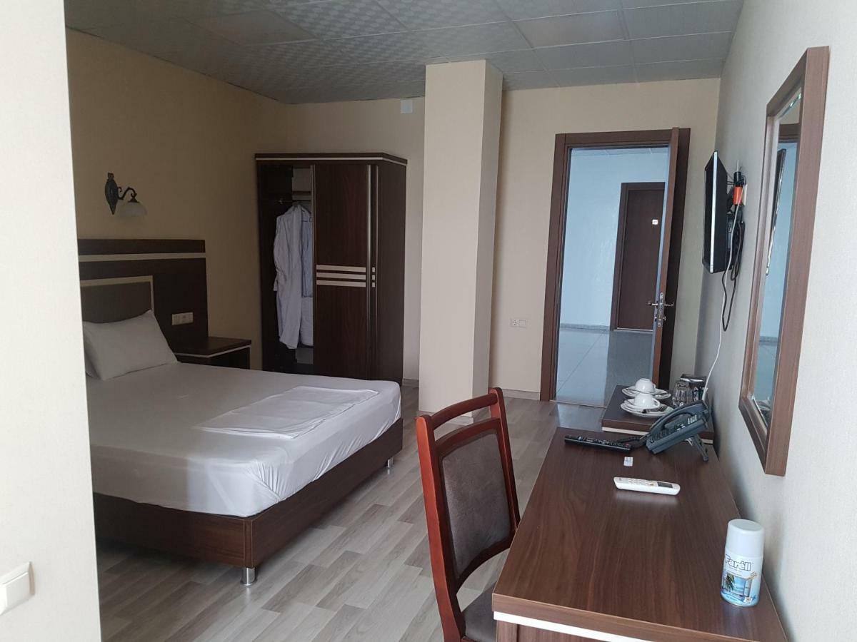 Hotel 725 B Batumi Eksteriør billede